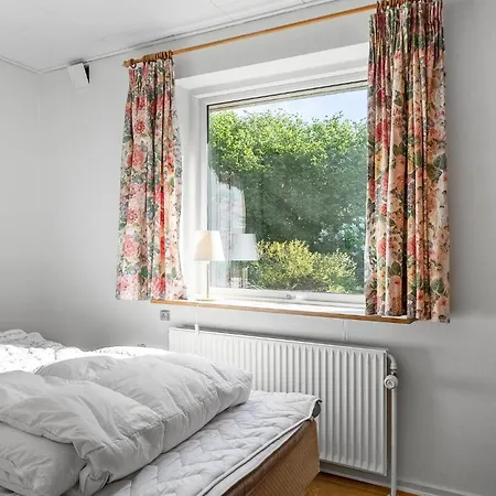 Feriehus Lovely In With Wifi